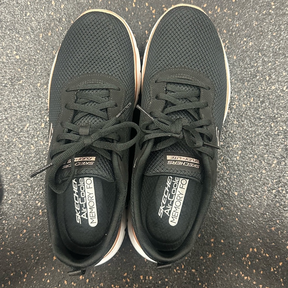 Skechers Men's Black Memory Foam Athletic Shoes